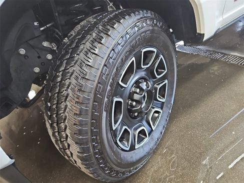 Used 2024 Ford F350 Platinum image 32