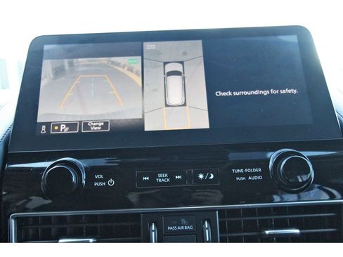 Used 2022 Nissan Armada SL w/ Captain's Chairs Package image 27