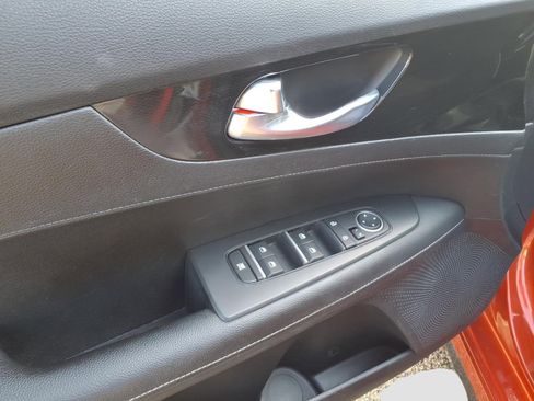 Used 2021 Kia Forte GT-Line FWD image 13