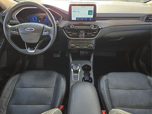 Used 2020 Ford Escape Titanium image 16