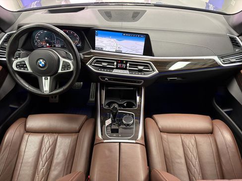 Used 2021 BMW X5 M50i AWD/4WD image 27