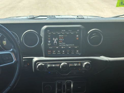 Used 2021 Jeep Wrangler Unlimited Sahara w/ Cold Weather Group AWD/4WD image 22