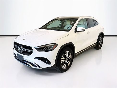 Certified 2025 Mercedes-Benz GLA 250 4MATIC image 1
