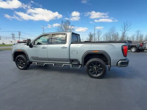 Used 2024 GMC Sierra 2500 AT4 w/ AT4 Preferred Package AWD/4WD image 6