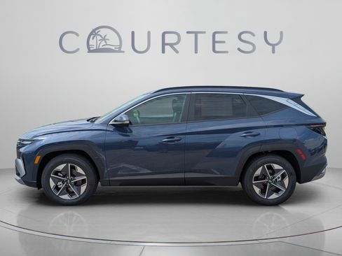 New 2026 Hyundai Tucson SEL FWD image 2