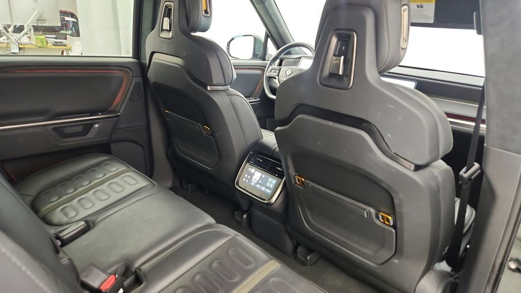 Used 2025 Rivian R1S Adventure Dual AWD/4WD image 50