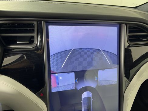 Used 2019 Tesla Model X Long Range image 32