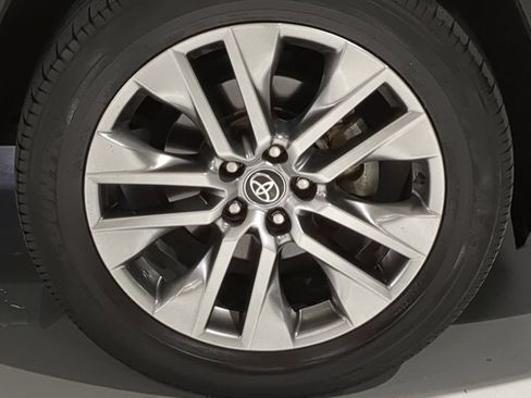 Used 2023 Toyota RAV4 XLE Premium AWD/4WD image 6