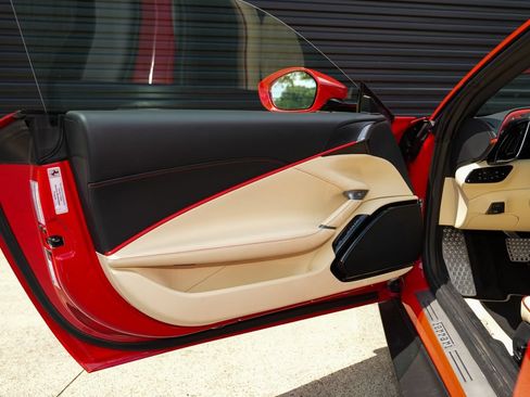 Used 2024 Ferrari Roma RWD image 23