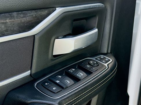 Used 2024 RAM 3500 Big Horn image 22