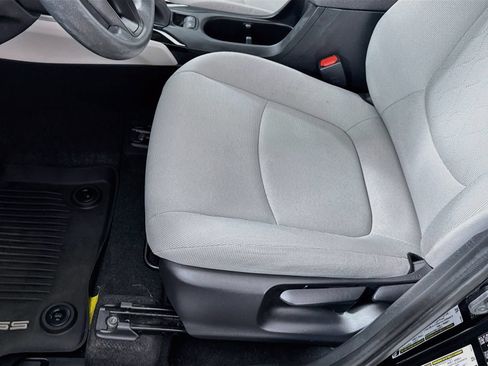 Certified 2023 Toyota Corolla Cross L AWD/4WD image 14