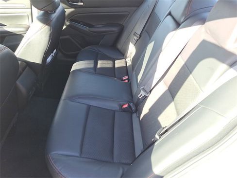 Used 2024 Nissan Altima 2.5 SR image 23