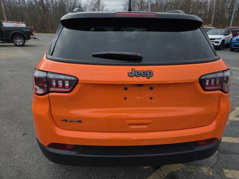 New 2026 Jeep Compass Limited image 9