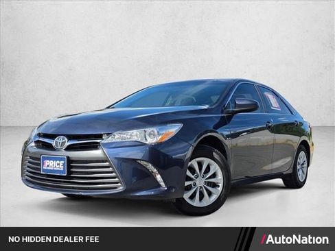 Used 2016 Toyota Camry LE FWD image 1
