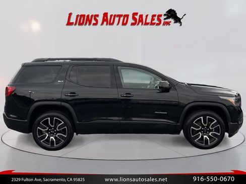 Used 2019 GMC Acadia SLT w/ Black Edition FWD image 4