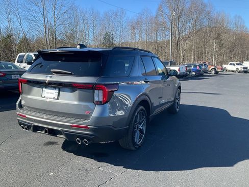 New 2026 Ford Explorer ST AWD/4WD image 5