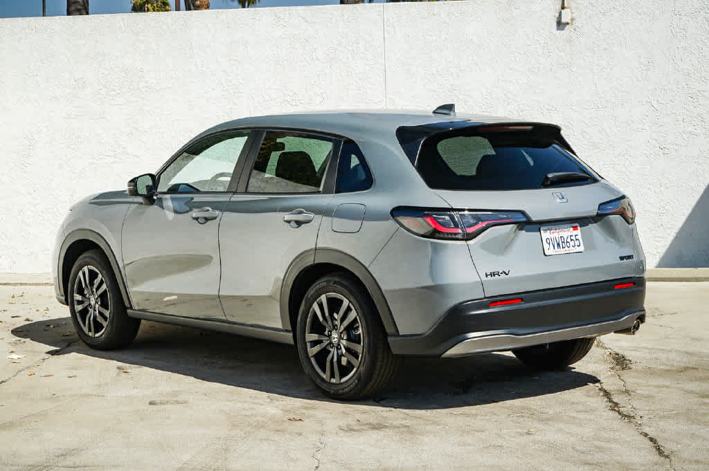 Used 2026 Honda HR-V Sport image 4