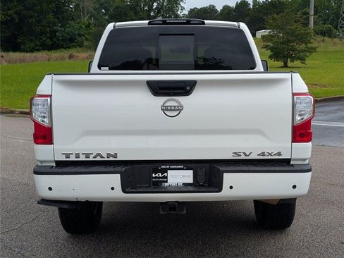 Used 2024 Nissan Titan SV w/ SV Convenience Package AWD/4WD image 19