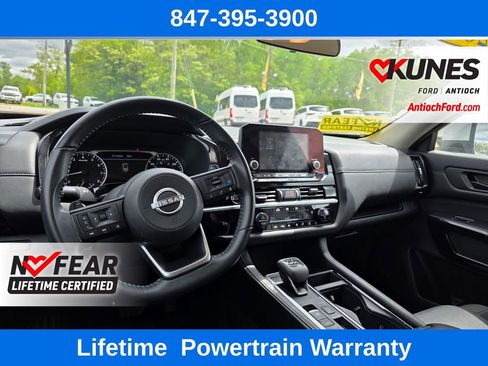 Used 2025 Nissan Pathfinder SV FWD image 14