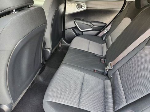 Used 2025 Kia Soul S image 30