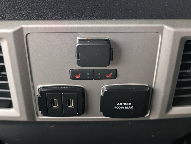 Used 2018 Ford F150 Lariat w/ Equipment Group 502A Luxury AWD/4WD image 35