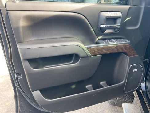 Used 2019 GMC Sierra 3500 Denali w/ Duramax Plus Package image 16