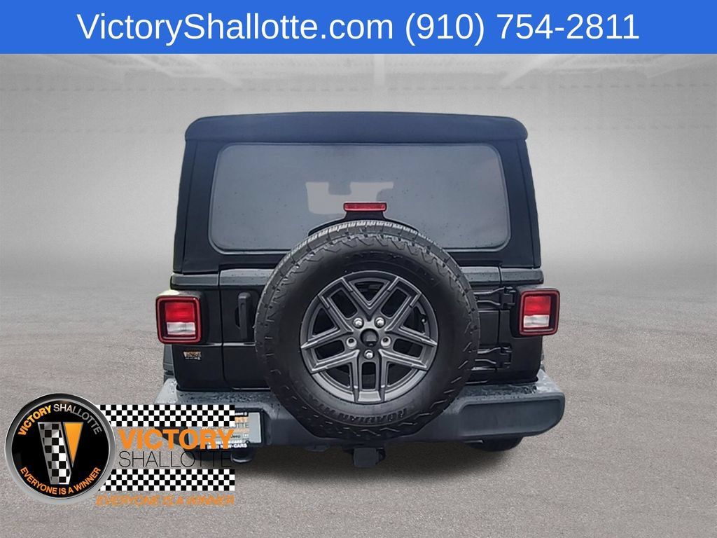 Used 2024 Jeep Wrangler Unlimited Sport AWD/4WD image 25
