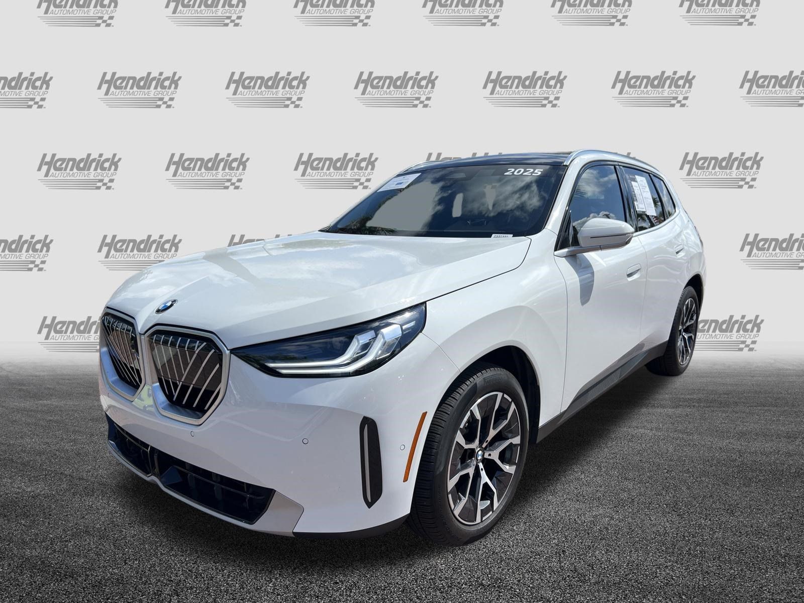 Certified 2025 BMW X3 xDrive30i w/ Premium Package AWD/4WD image 5