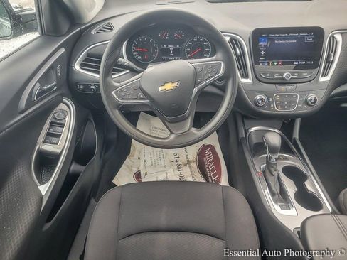 Used 2024 Chevrolet Malibu LT image 9