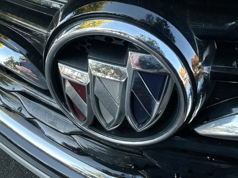 Used 2022 Buick Encore GX Preferred w/ Cold Weather Comfort Package image 32