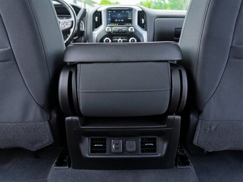 Used 2020 GMC Sierra 1500 SLE w/ X31 Off-Road Package AWD/4WD image 25