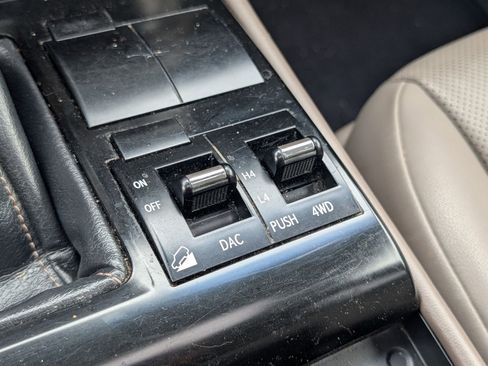 Used 2020 Lexus GX 460 Premium w/ Premium Package AWD/4WD image 14