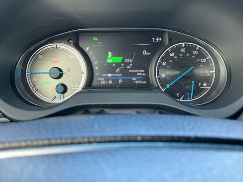 Used 2021 Toyota Venza Limited image 22