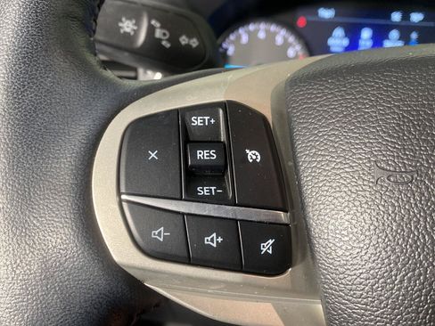 Used 2023 Ford Explorer XLT w/ Equipment Group 202A AWD/4WD image 26