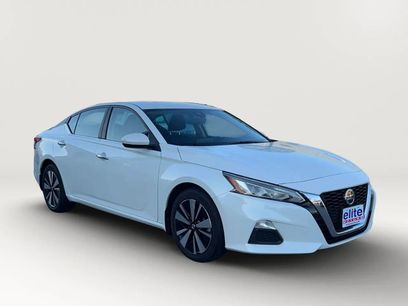 Used 2022 Nissan Altima 2.5 SV