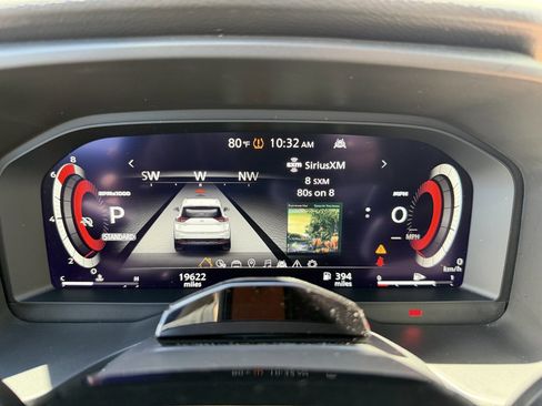 Used 2025 Nissan Rogue Platinum w/ Tech Package image 18