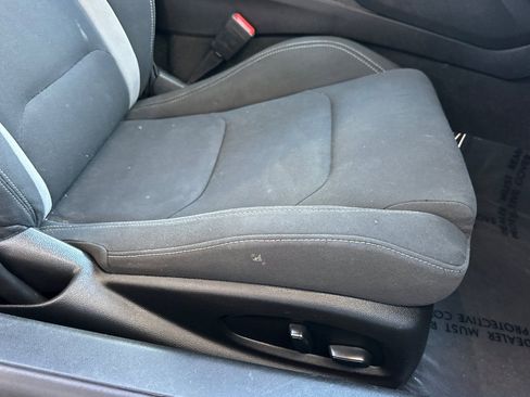 Certified 2022 Chevrolet Camaro LT image 21