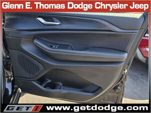 Certified 2025 Jeep Grand Cherokee Altitude AWD/4WD image 35
