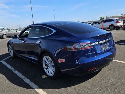 Used 2018 Tesla Model S 75D AWD/4WD image 2