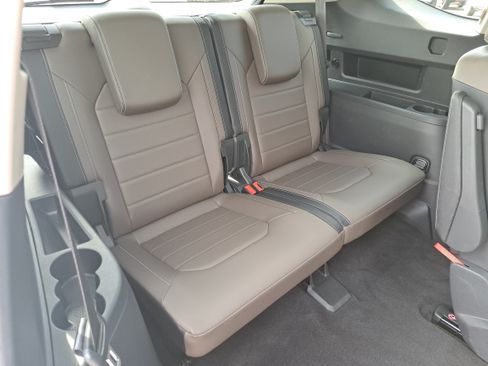 Certified 2026 Volkswagen Atlas SEL AWD/4WD image 12