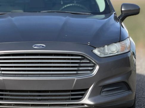 Used 2014 Ford Fusion S image 12