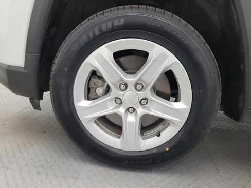 Used 2023 Jeep Compass Sport AWD/4WD image 31