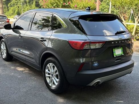 Certified 2020 Ford Escape SE FWD image 5
