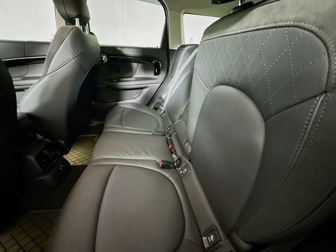 Used 2022 MINI Cooper Countryman S w/ Premium Package FWD image 4