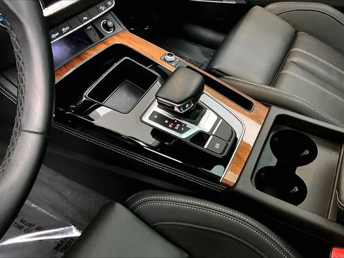 Certified 2023 Audi Q5 2.0T Premium Plus w/ Premium Plus Package image 16