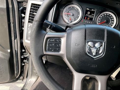 Used 2022 RAM 1500 Warlock AWD/4WD image 23
