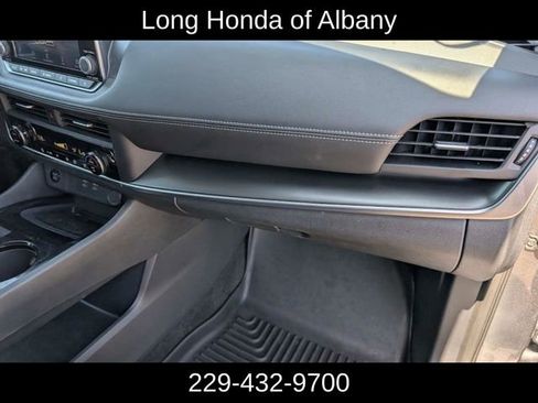 Used 2024 Nissan Rogue SV w/ SV Premium Package FWD image 21