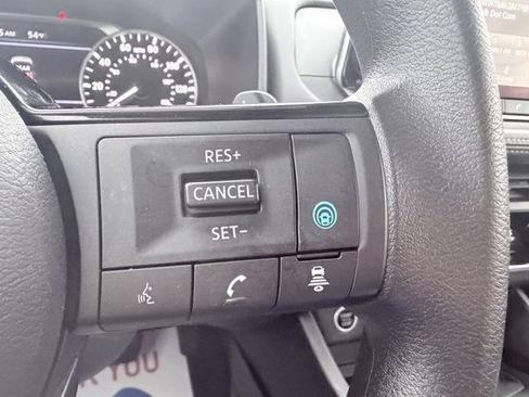 Certified 2023 Nissan Rogue SV image 11