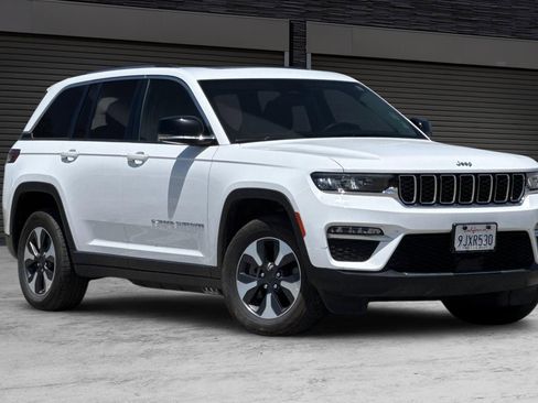 Used 2024 Jeep Grand Cherokee Limited 4xe AWD/4WD image 2
