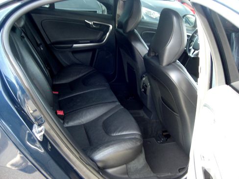 Used 2014 Volvo S60 T5 image 16